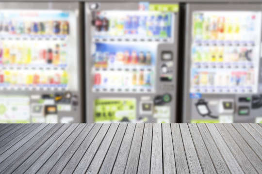 Snack and cold drink vending machine